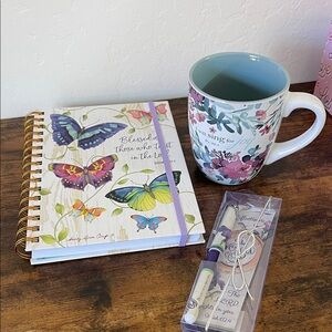 🔥5 for $25 Sale🔥 just bundle and send me your offer.  Ships next business day!